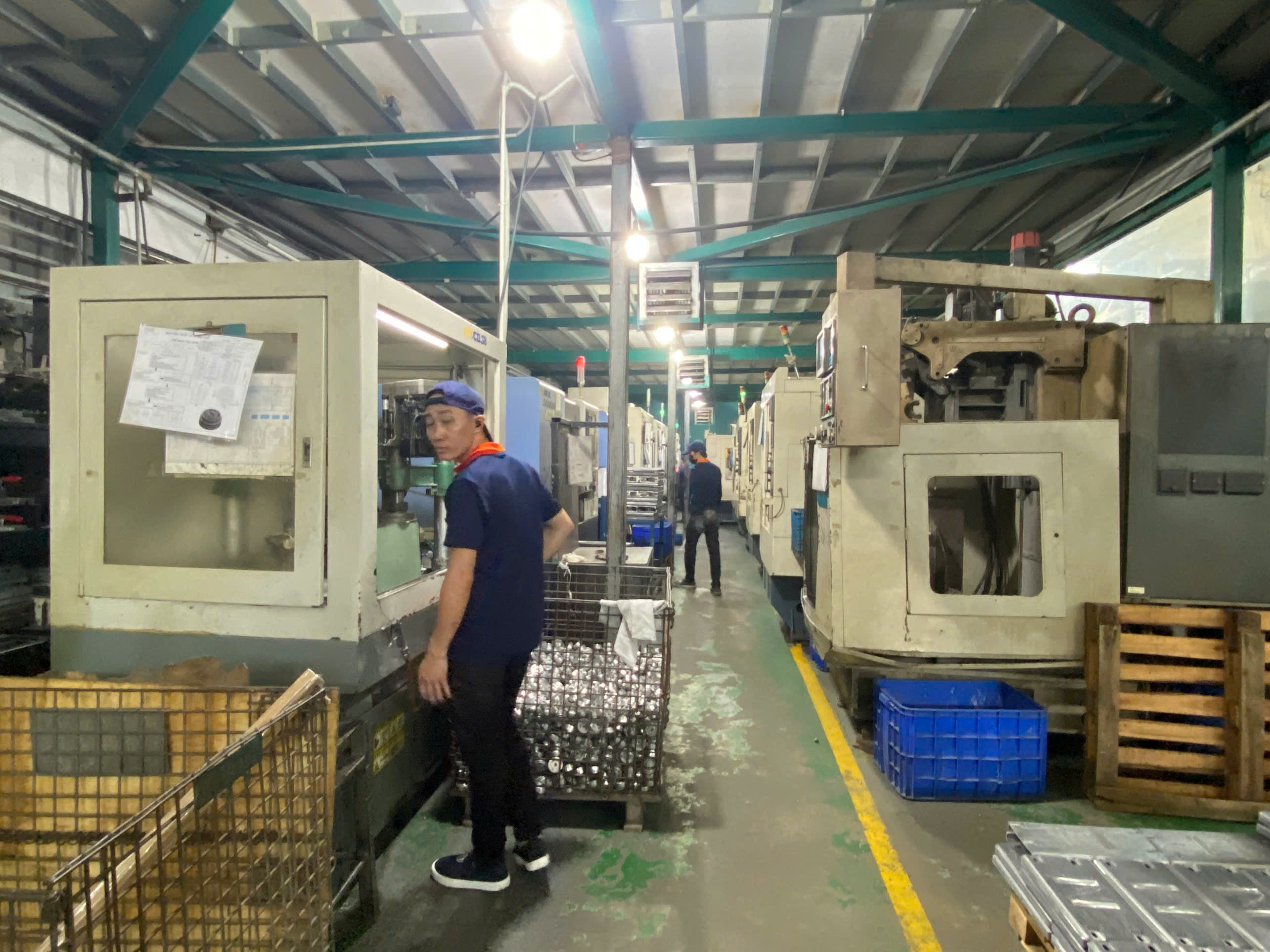 CNC milling machine 3.jpg